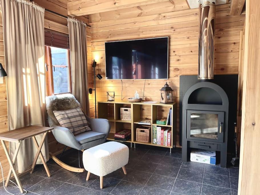 Tradisjonell Laftet Hytte Vrådal Exteriör bild