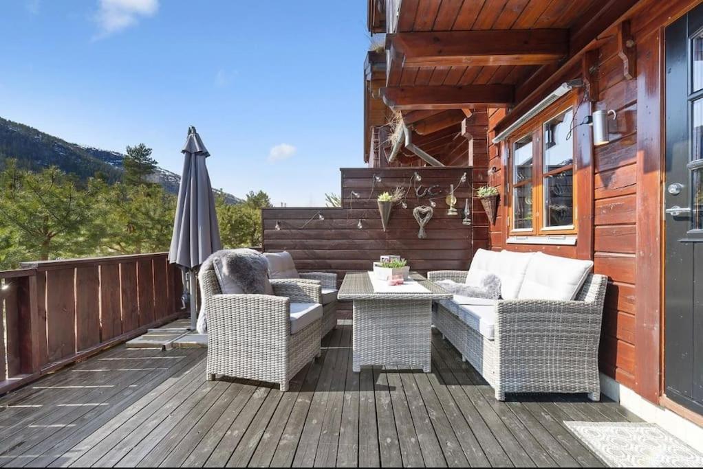 Tradisjonell Laftet Hytte Vrådal Exteriör bild